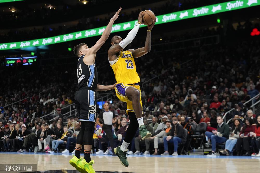 湖人在进攻 湖人在进攻