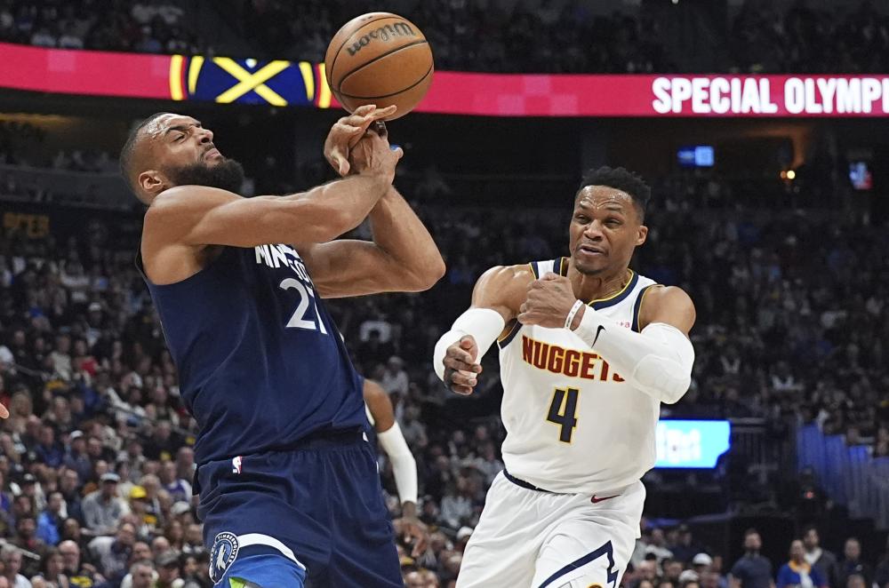 为他们在转 为他们在转