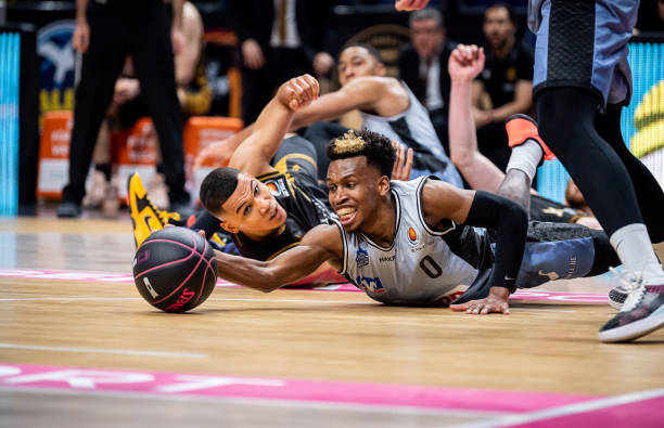 多次尝试突 多次尝试突